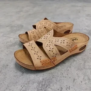 صندل زنانه برند شهپر مدل تیراژه ۱۱۸ (کرم)