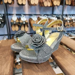 صندل بچگانه برند بهار مدل گل رز (متالیک نقره ای)